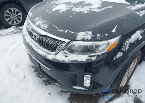 2015 Kia Sorento Lx V6 z USA, uszkodzony, nr VIN 5XYKT4A78FG581897